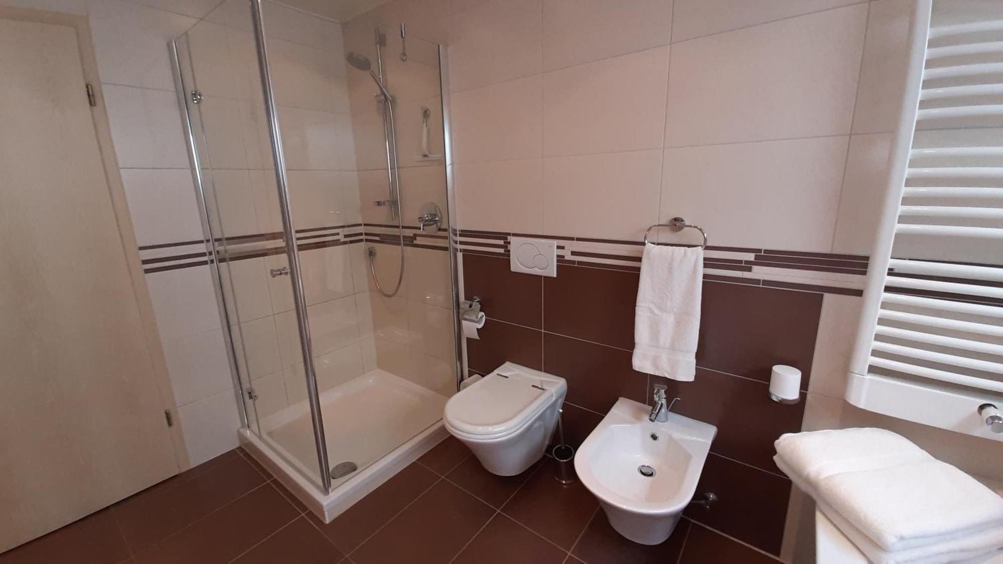 Ferienwohnung Mit Japangarten Karlstadt Exterior foto